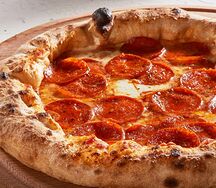 Пицца Дьяволита с фаршированным бортом