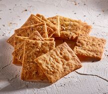 Крекеры вяленые томаты и тимьян