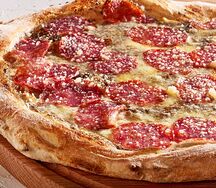 Пицца Трюфельная с салями