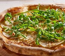 Пицца Груша и горгонзола