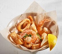 Креветки и кальмары фри