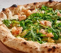 Пицца с фаршированным бортом Креветка и цукини