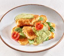 Судак с картофелем и соусом песто