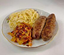 Люля-кебаб говяжий с домашней лапшой