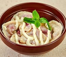 Вареники с вишней, сметаной и сгущенкой