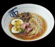 Рамен с ростбифом