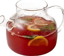 Малиновый чай с лемонграссом и листьями лайма