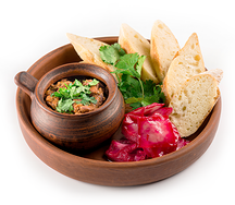 Лобио с беконом и капустой по-гурийски