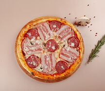 Пицца Мясное трио