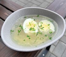 Куриный бульон с лапшой