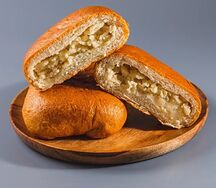 Два пирожка с картофелем