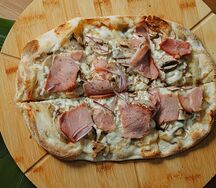 Римская пицца с окороком