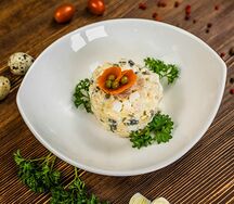 Салат Оливье с курицей