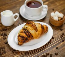 Круассан шоколадный