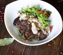 Салат Фирменный с телятиной