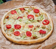 Пицца Цезарь с курицей средняя