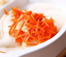 Салат морковь с чесноком
