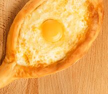Хачапури по-аджарски
