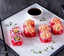 Ролл запеченный Калифорния с лососем