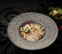 Салат Цезарь с курицей