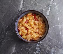 Жареный рис с ананасами