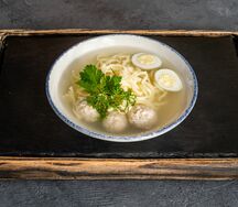 Куриный суп с фрикадельками