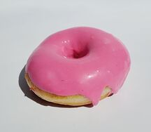 Красотка с клубникой