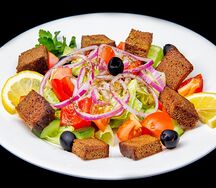 Салат Греческий с ржаными сухариками
