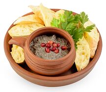 Икра грибная с хлебом пури
