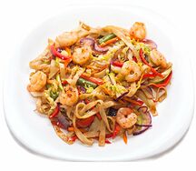 Wok удон с морепродуктами