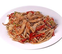 Wok удон с говядиной