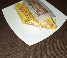 Шаурма с курицей в сырном лаваше