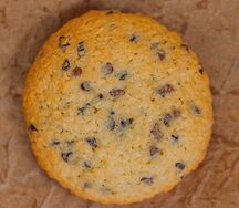 Кокосовый кукис с молочным шоколадом