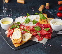 Мясная тарелка