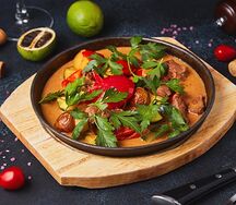 Мраморная говядина с овощами