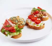 Ассорти мини-брускетт