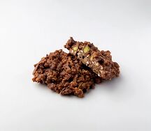 Рокс Молочный шоколад- фисташка