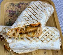 Шаурма из курицы в лаваше