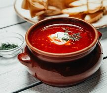 Борщ с рваной свининой