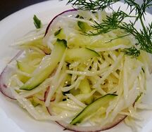 Салат из капусты со свежим огурцом