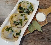 Манты со свининой и картофелем