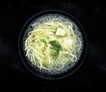 Куриный суп-лапша