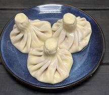 Хинкали с сыром Сулугуни и вишней