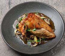 Куриная грудка с вешенками и картофелем мини