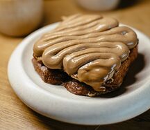 Сливочная бриошь с бананом и кремом из варёной сгущенки