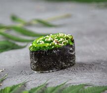 Нигири с чукой