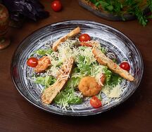 Цезарь с креветками 