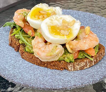 Авокадо тост с креветками