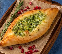Лодочка с сыром и шпинатом