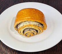 Булочка с маком